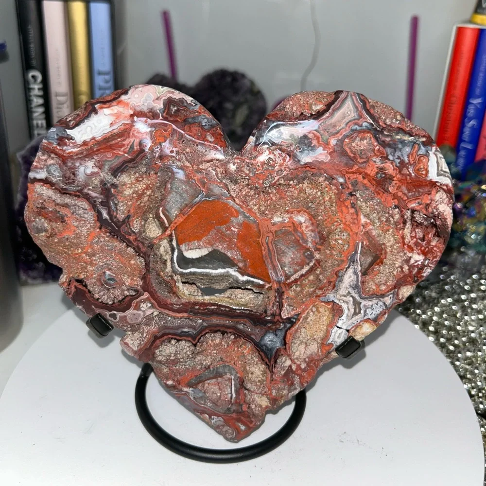 Red Mexican Lace Agate Heart w/holder - MXREDLCEAGTHRT-002 Approx 6.50” width - Picture 10 of 11
